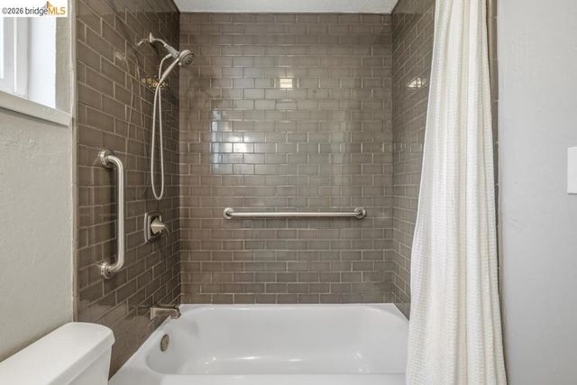 1516 Merced St, Richmond, CA 94804