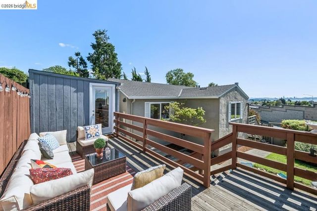 1516 Merced St, Richmond, CA 94804