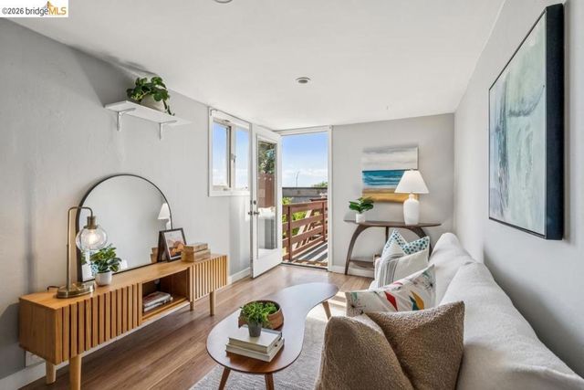 1516 Merced St, Richmond, CA 94804