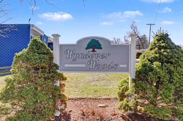 8 Wyndover Woods Lane 18, White Plains, NY 10603