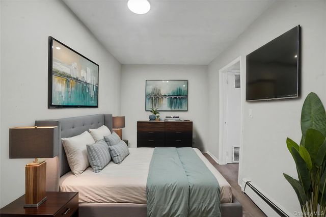 8 Wyndover Woods Lane 18, White Plains, NY 10603