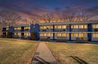 8 Wyndover Woods Lane 18, White Plains, NY 10603