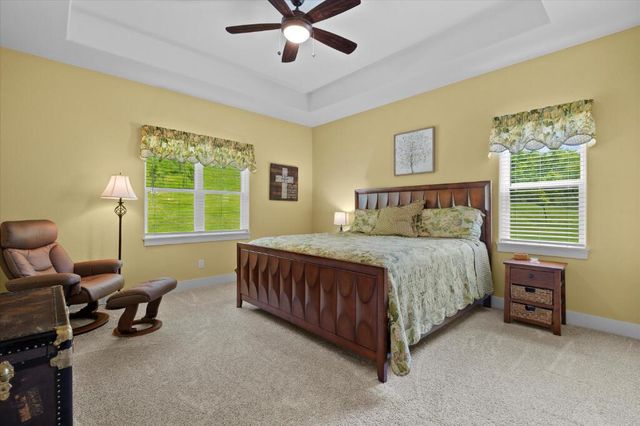 W237N6842 Ancient Oaks COURT, Sussex, WI 53089