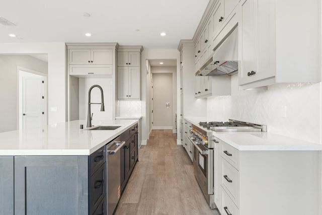 4016 Copperwood Way, Folsom, CA 95630