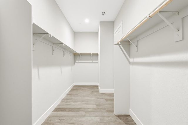 4016 Copperwood Way, Folsom, CA 95630