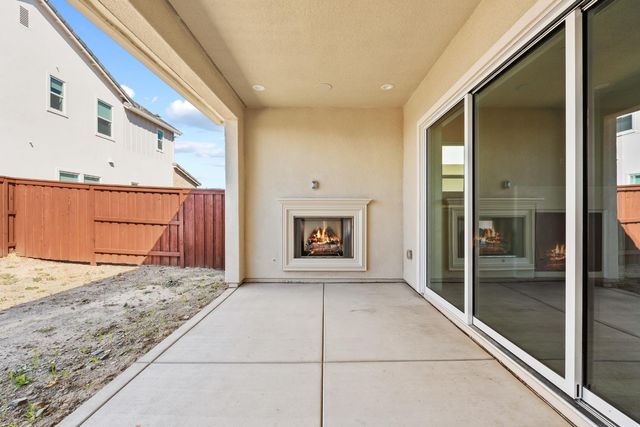 4016 Copperwood Way, Folsom, CA 95630