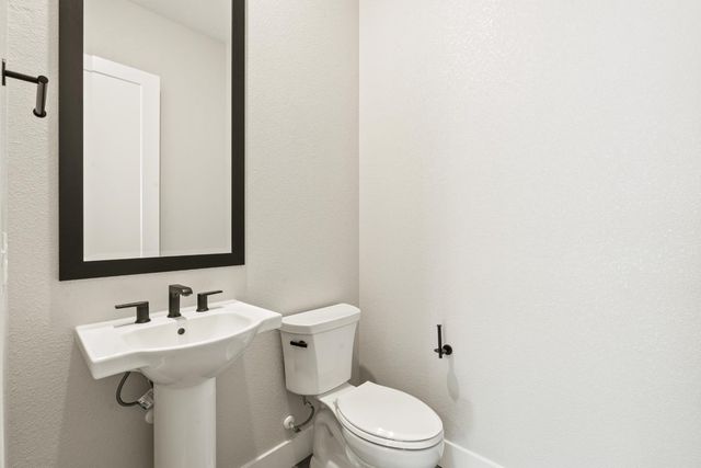 4016 Copperwood Way, Folsom, CA 95630