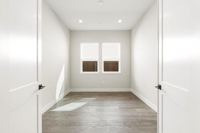 4016 Copperwood Way, Folsom, CA 95630