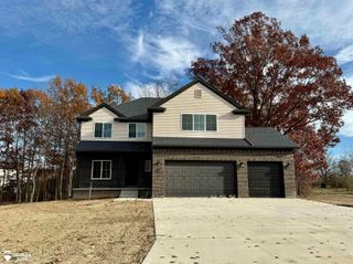 8092 Peninsula Circle, Mundy Twp, MI 48439