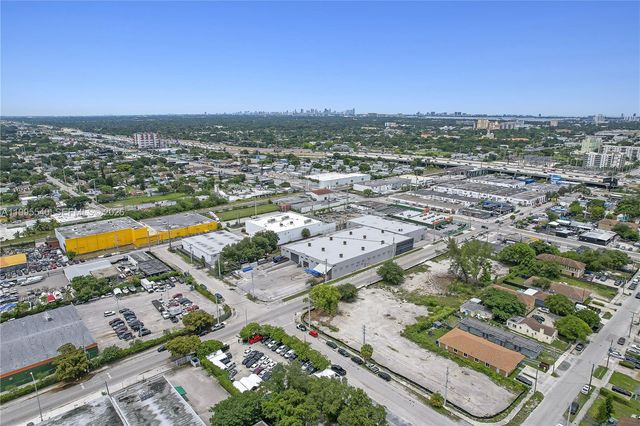 808 NW 71st St, Miami, FL 33150