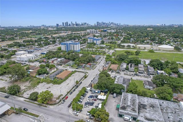 808 NW 71st St, Miami, FL 33150