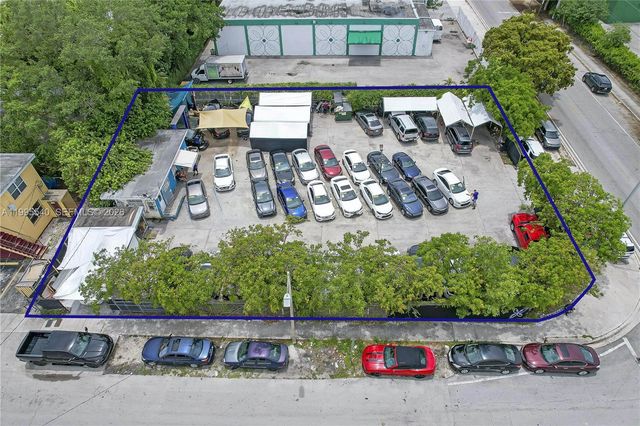 808 NW 71st St, Miami, FL 33150