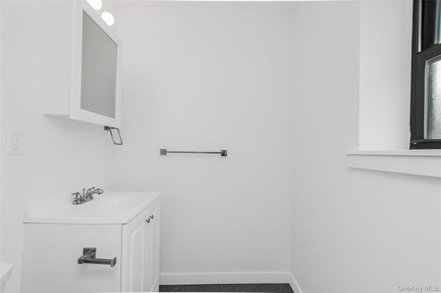 671 Bronx River Road 4C, Yonkers, NY 10704