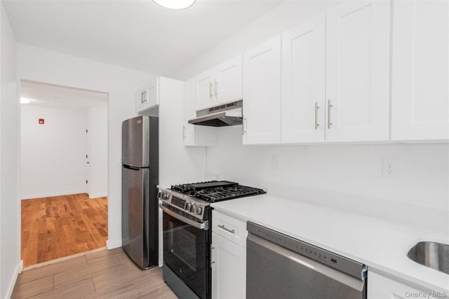 671 Bronx River Road 4C, Yonkers, NY 10704