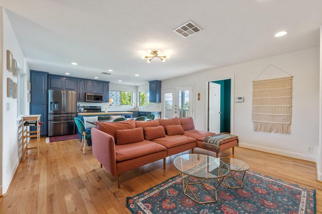 2206 Whitebead TRL, Austin, TX 78734