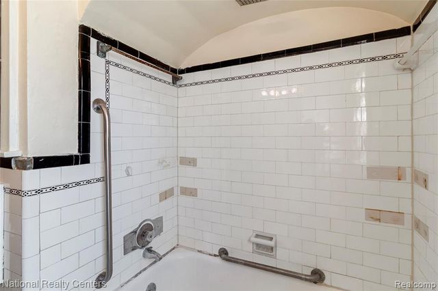 17300 Kentucky Street, Detroit, MI 48221