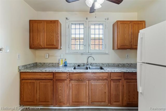 17300 Kentucky Street, Detroit, MI 48221