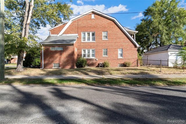 17300 Kentucky Street, Detroit, MI 48221