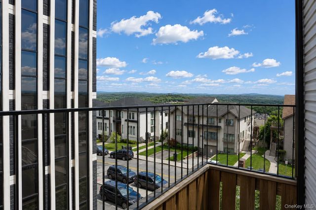 23 Chevron Road 302, Monroe, NY 10950