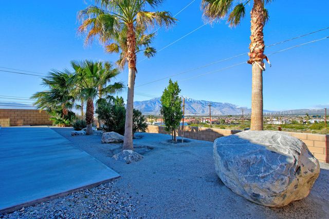 12925 Maui Way, Desert Hot Springs, CA 92240