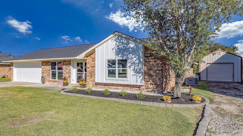 138 Marc Lane, Thibodaux, LA 70301