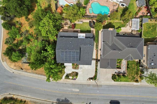1129 Foxhurst Way, San Jose, CA 95120