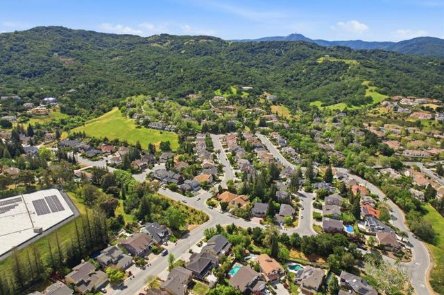 1129 Foxhurst Way, San Jose, CA 95120