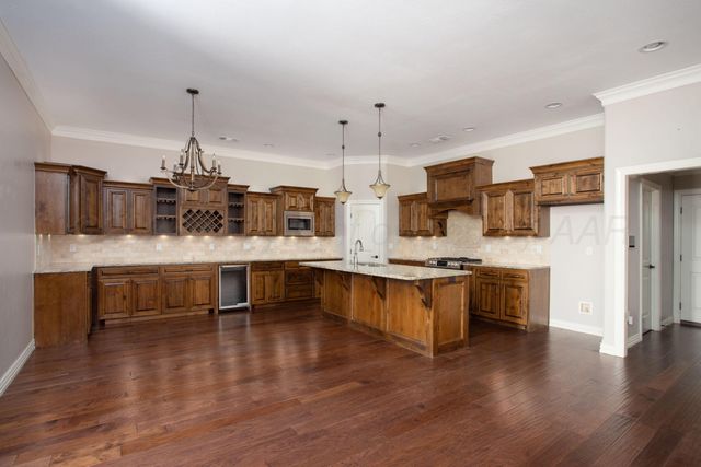 407 CEDAR MEADOW Circle, Amarillo, TX 79124