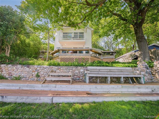 227 Ora Road, Oxford, MI 48371