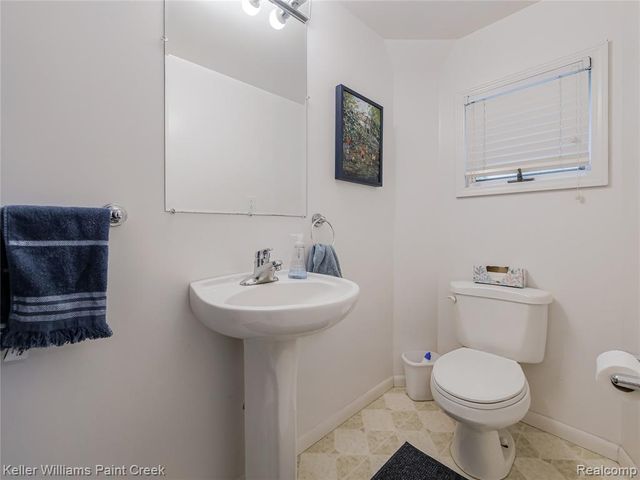 227 Ora Road, Oxford, MI 48371