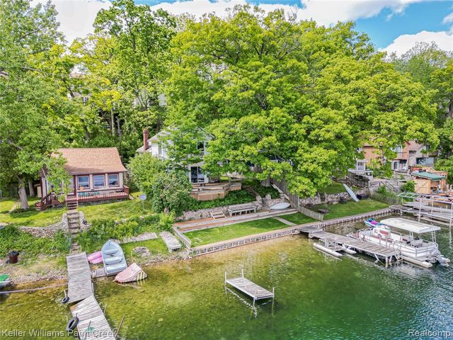 227 Ora Road, Oxford, MI 48371