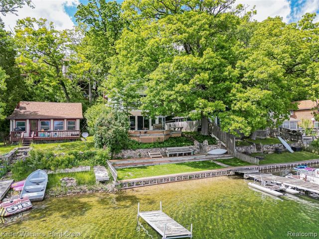 227 Ora Road, Oxford, MI 48371