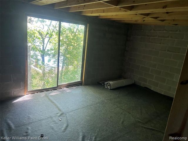 227 Ora Road, Oxford, MI 48371