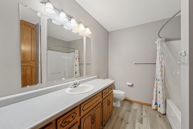 24864 Kettle River Boulevard, Wyoming, MN 55025