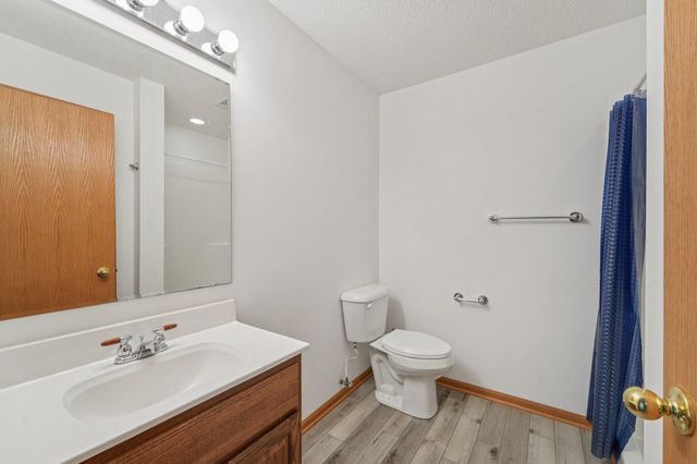 24864 Kettle River Boulevard, Wyoming, MN 55025