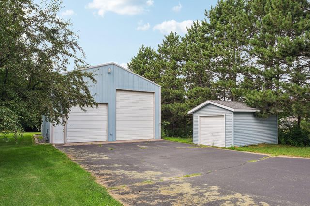 24864 Kettle River Boulevard, Wyoming, MN 55025