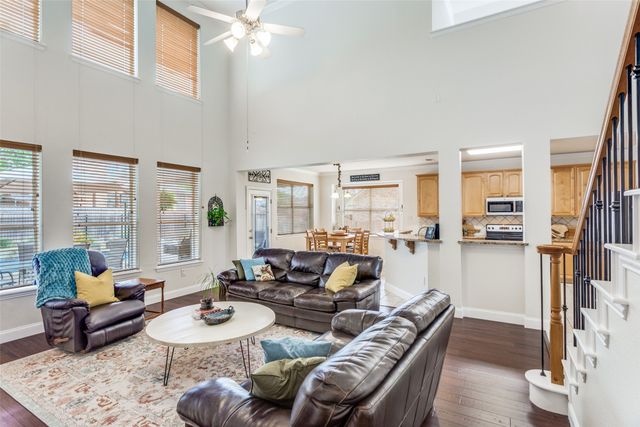 908 Sequoia Way, Saginaw, TX 76131