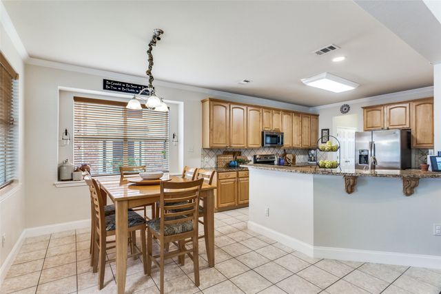 908 Sequoia Way, Saginaw, TX 76131