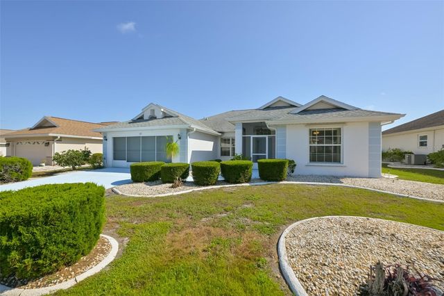 323 CALOOSA PALMS COURT, Sun City Center, FL 33573