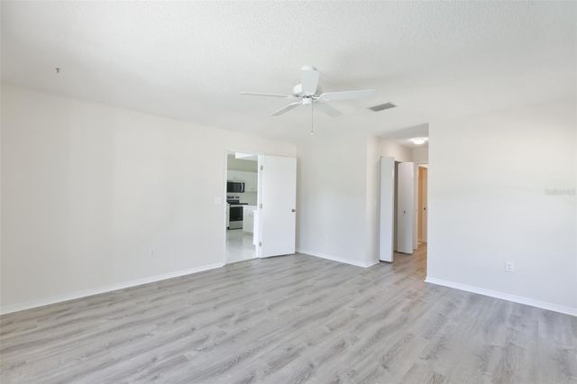 323 CALOOSA PALMS COURT, Sun City Center, FL 33573