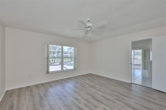 323 CALOOSA PALMS COURT, Sun City Center, FL 33573