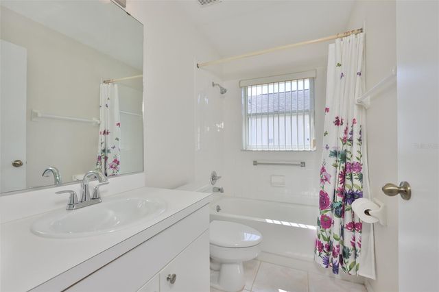 323 CALOOSA PALMS COURT, Sun City Center, FL 33573