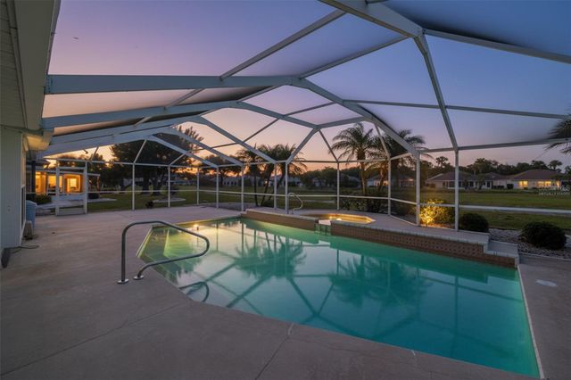 323 CALOOSA PALMS COURT, Sun City Center, FL 33573