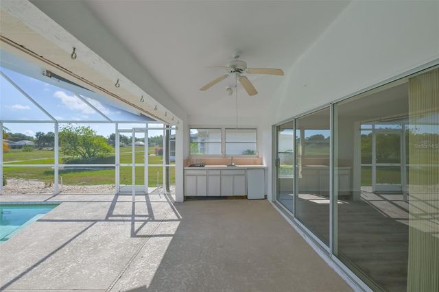 323 CALOOSA PALMS COURT, Sun City Center, FL 33573