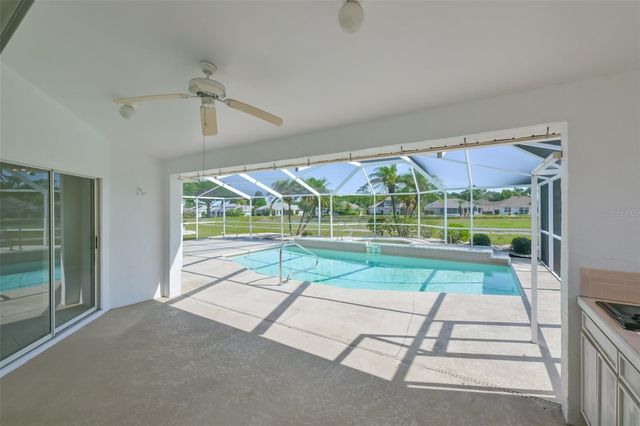 323 CALOOSA PALMS COURT, Sun City Center, FL 33573
