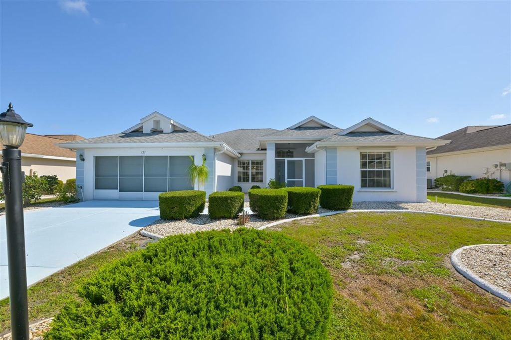 323 CALOOSA PALMS COURT, Sun City Center, FL 33573