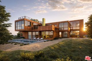 630 Palmera Avenue, Pacific Palisades, CA 90272