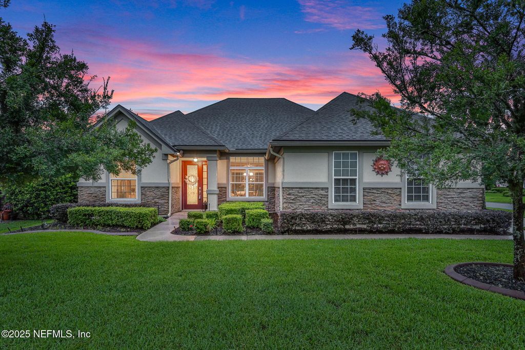 1960 COLONIAL Drive, Green Cove Springs, FL 32043