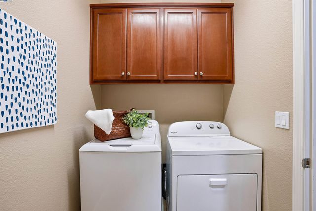 1174 Juan Jose Ln, Tracy, CA 95376