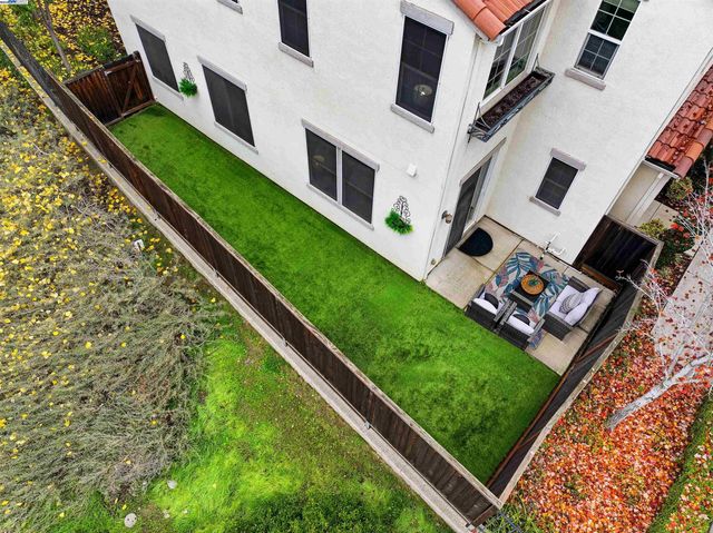 1174 Juan Jose Ln, Tracy, CA 95376